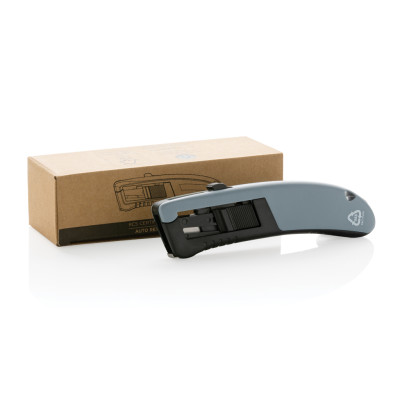 RCS certified recycled plastic Auto retract safety knife