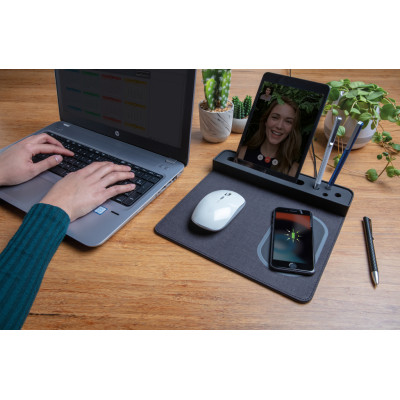 Air mousepad with 5W wireless charging and USB