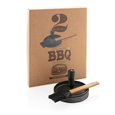 BBQ set with hamburger press and brush