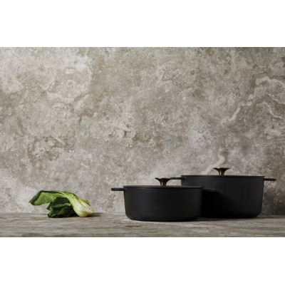 Ukiyo cast iron pan large