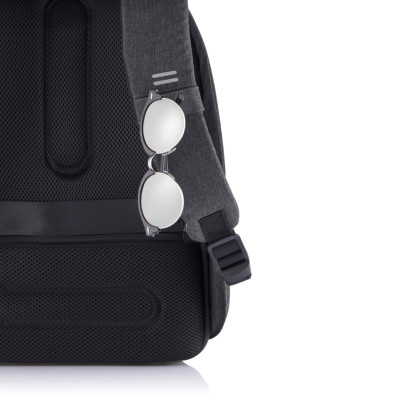 Bobby Hero Regular, Anti-theft backpack