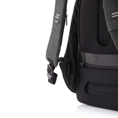 Bobby Hero Regular, Anti-theft backpack