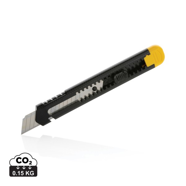 Refillable RCS recycled plastic snap-off knife